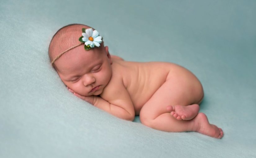 Urodzenie bobasa to czas specyficzny pożądamy uchować ową chwile.